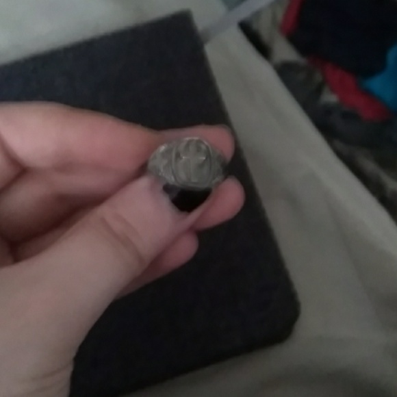 Four  rings - Picture 3 of 4